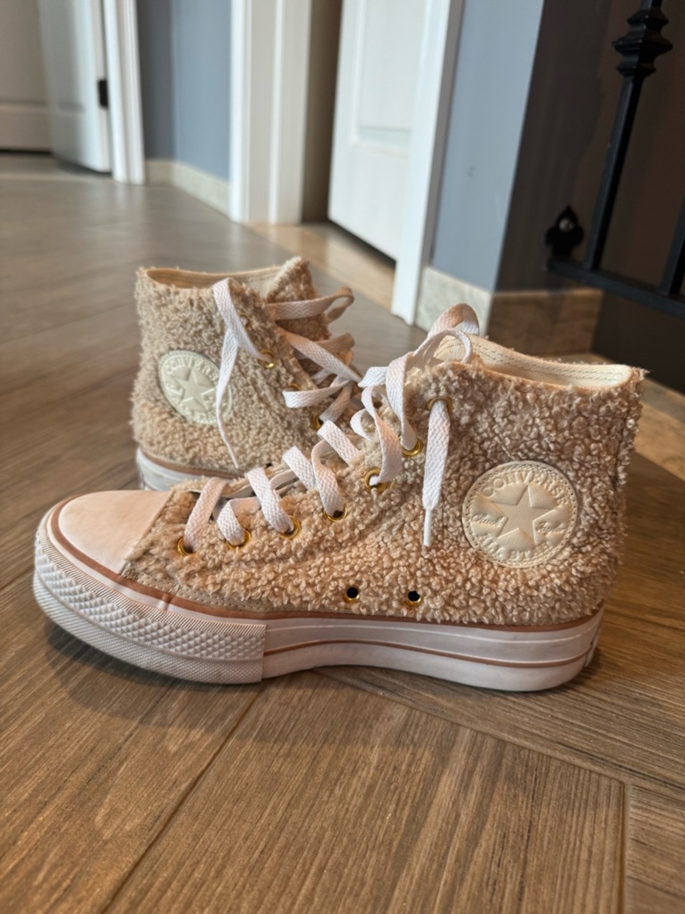 Converse Chuck Taylor All Star High Top Sneakers - Cream Sherpa